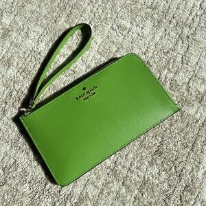 Kate Spade Green Wristlet Wallet